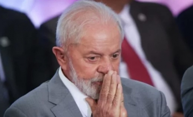 Datafolha: Em queda, aprovao de Lula empata com percentual de reprovao