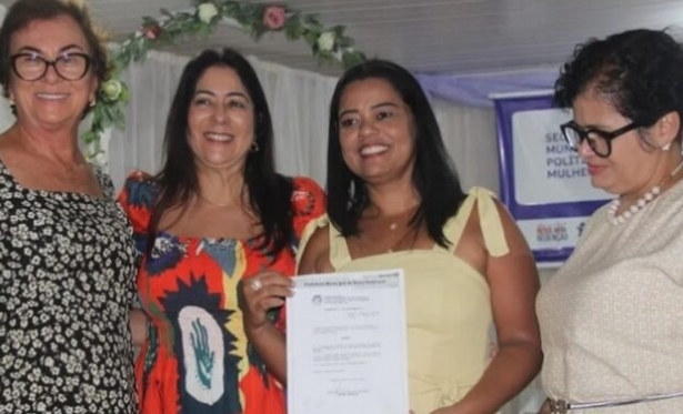Prefeita Guilma Soares celebra inaugurao da Secretaria Municipal de Polticas Pblicas para as Mulheres em Nova Redeno