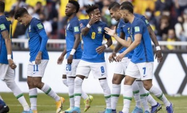 Em jogo marcado por expulsões, Brasil empata com o Equador pelas eliminatórias da Copa